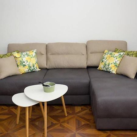 Perfect Summer Vacation Rental - One-Bedroom Flat By Flat Mаnager Топола Экстерьер фото
