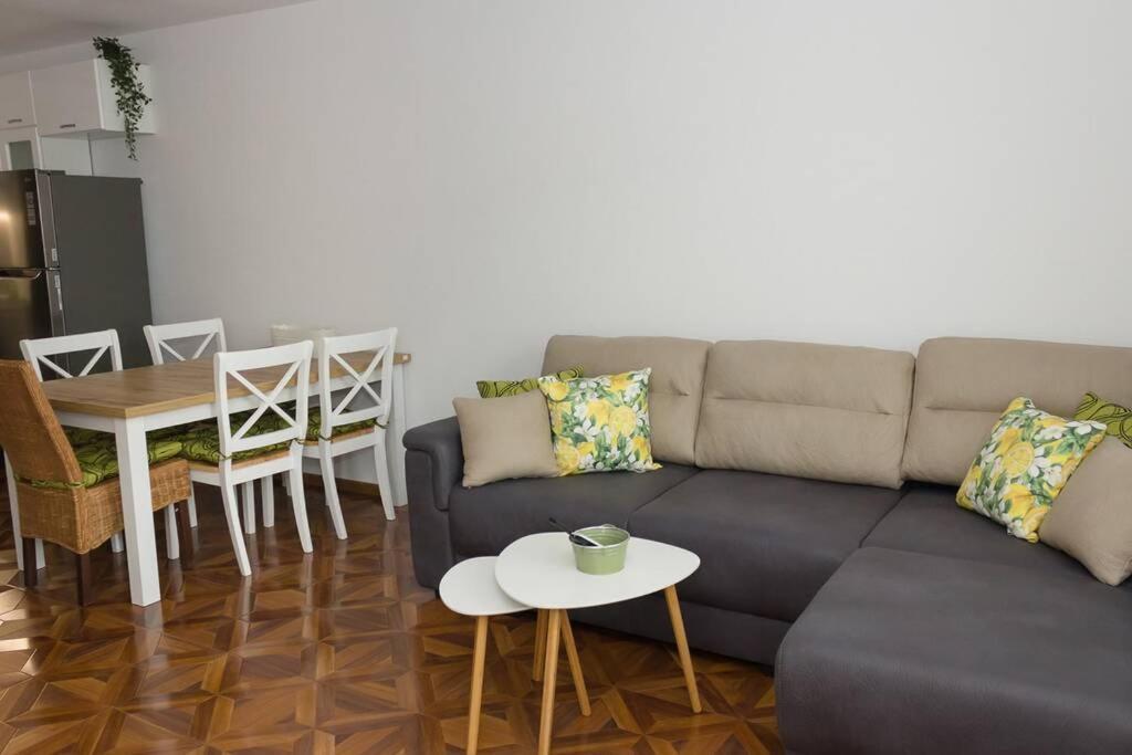 Perfect Summer Vacation Rental - One-Bedroom Flat By Flat Mаnager Топола Экстерьер фото